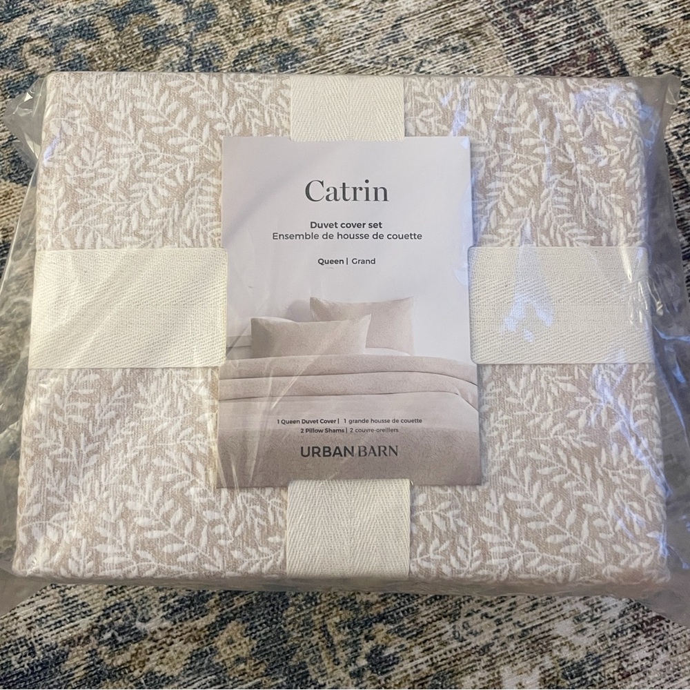Urban Barn Catrin Cotton Duvet Set Queen Sized Tan Ivory - Picture 7 of 11